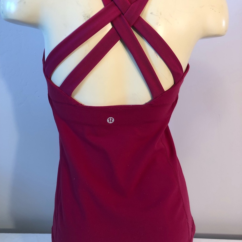 Lululemon size 6 tank